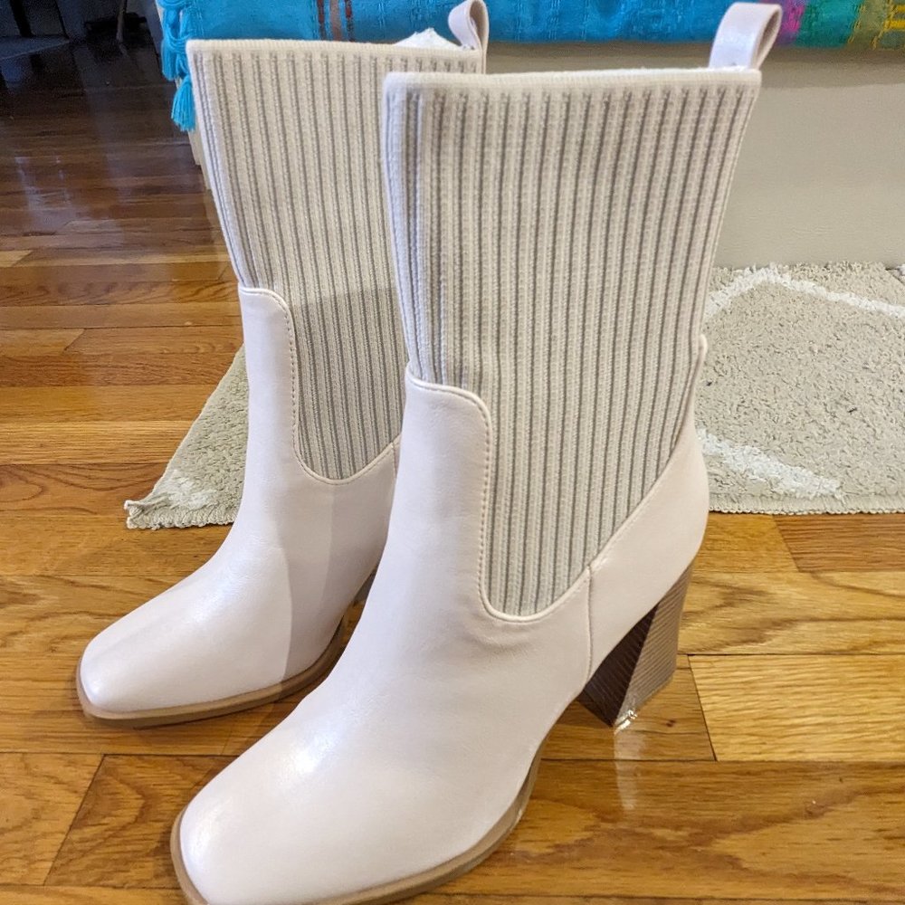 White mid-calf heeled boots - BRAND NEW!